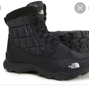 North Face black snow boots men